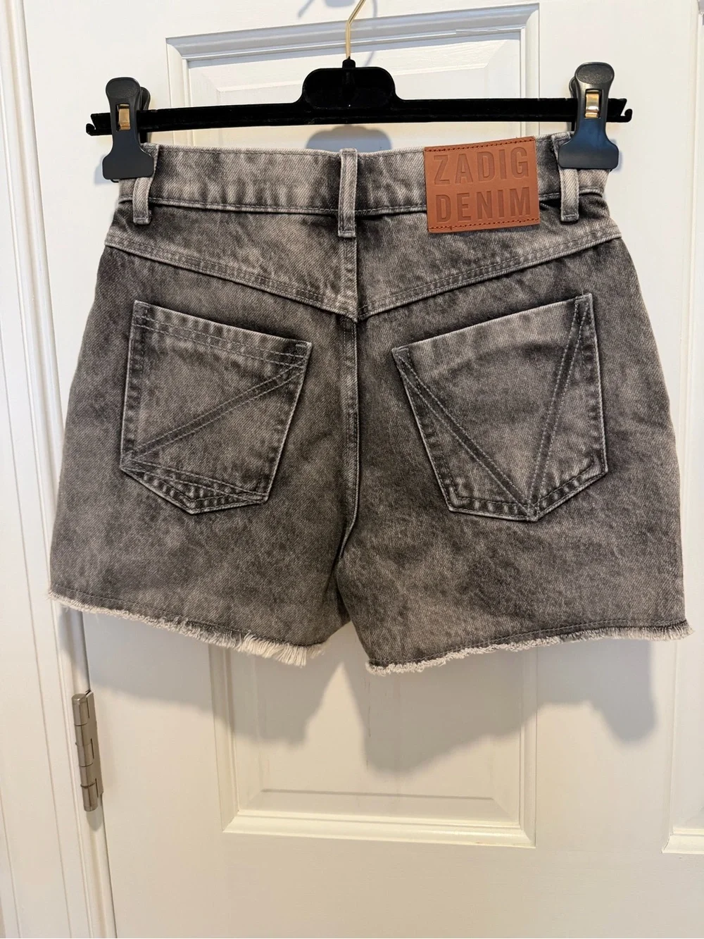 Zadig & Voltaire Acid Wash Gray Denim Cutoff Jean Shorts Raw Cut Hem size XS 12